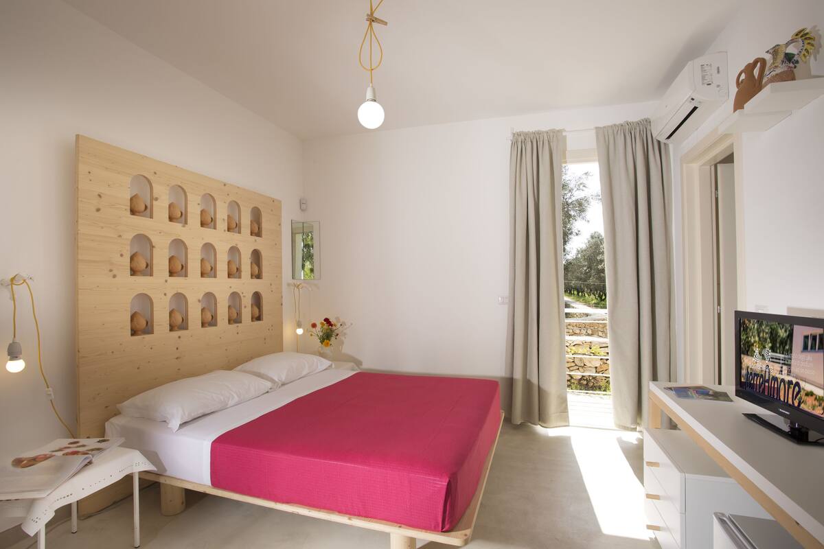 Kamar Double, Bebas Asap Rokok, patio | Meja kerja, kedap suara, Wi-Fi gratis, dan seprai linen
