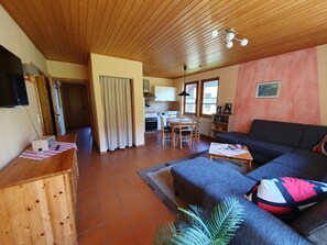 Comfort House, Ensuite (Einzelhaus) | Dining - Feriendorf Fuchsberg (Schirgiswalde-Kirschau)