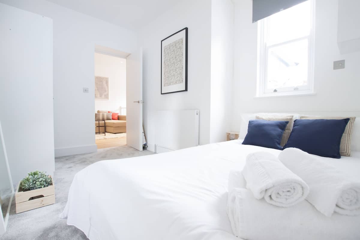 1 bedroom, desk, laptop workspace, blackout curtains