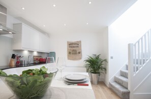 Zona de menjador de l'habitació