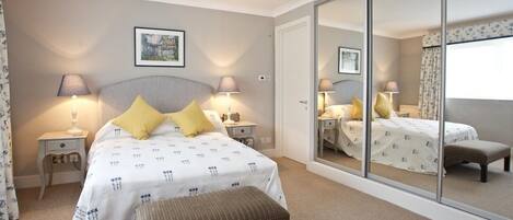 公寓, 2 间卧室, 双浴室 | 2 多间卧室、熨斗/熨衣板、免费 WiFi、床单