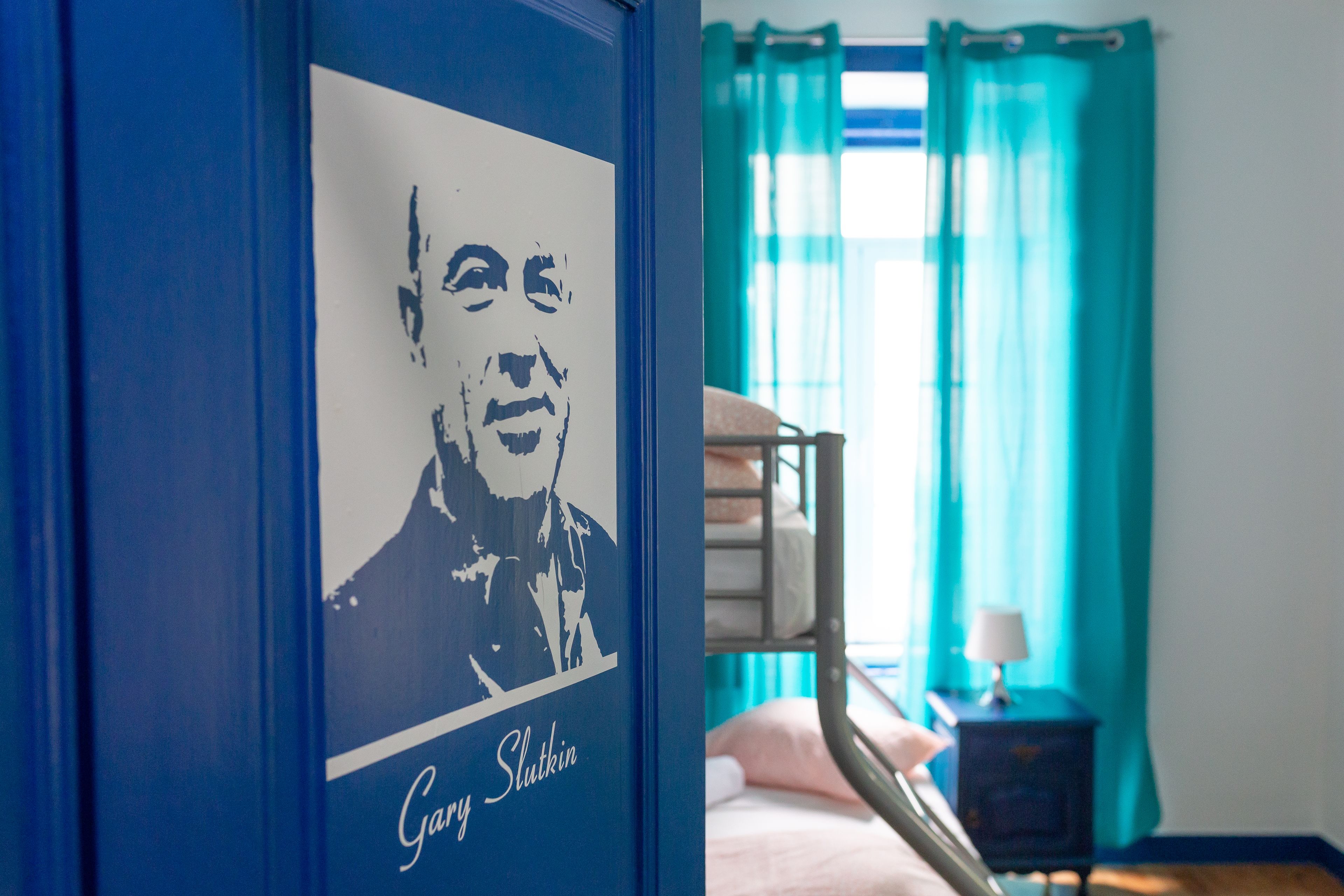 Photo - Help Yourself Hostels - Parede