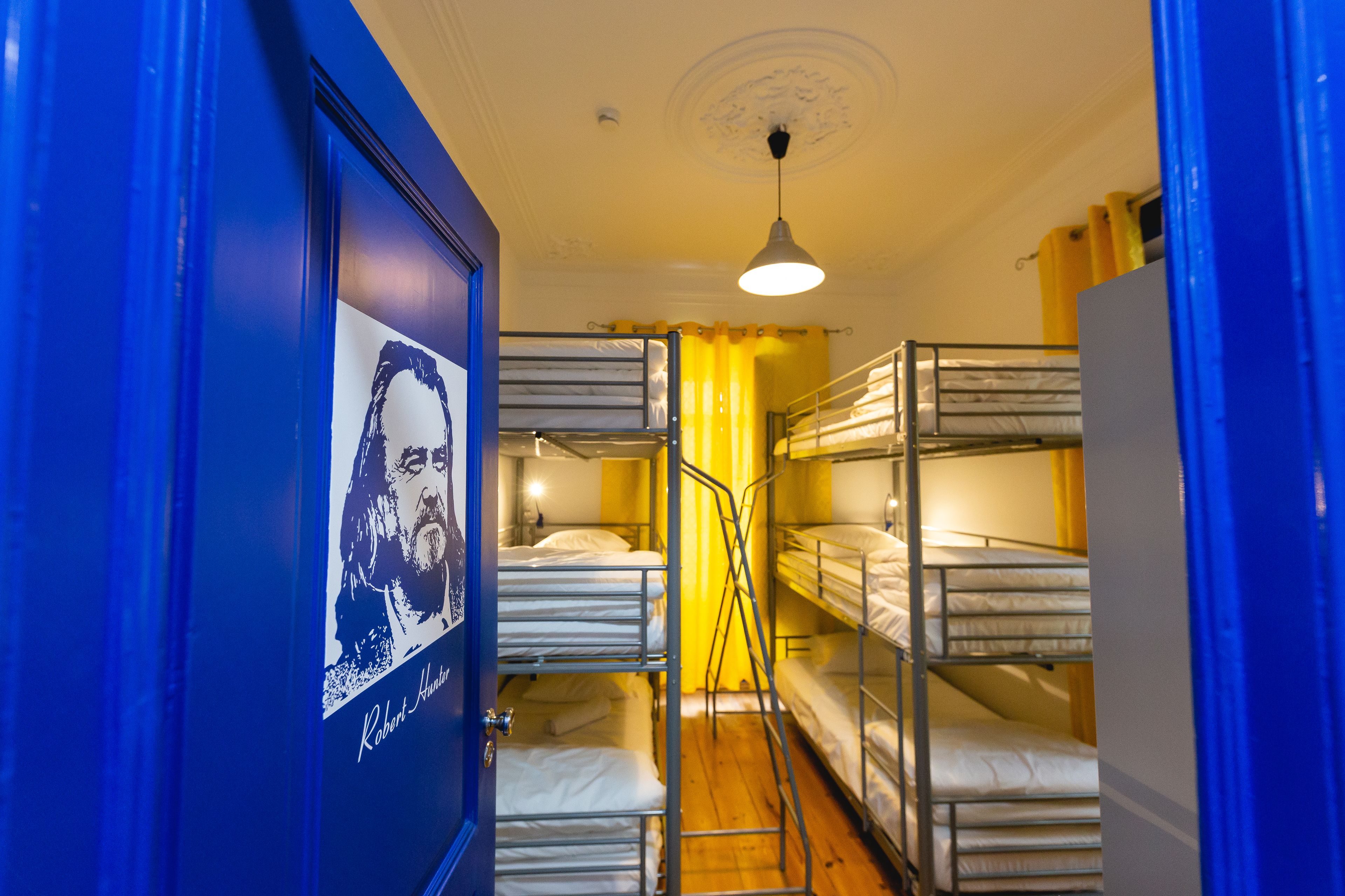 10 bedrooms, iron/ironing board, free WiFi, bed sheets