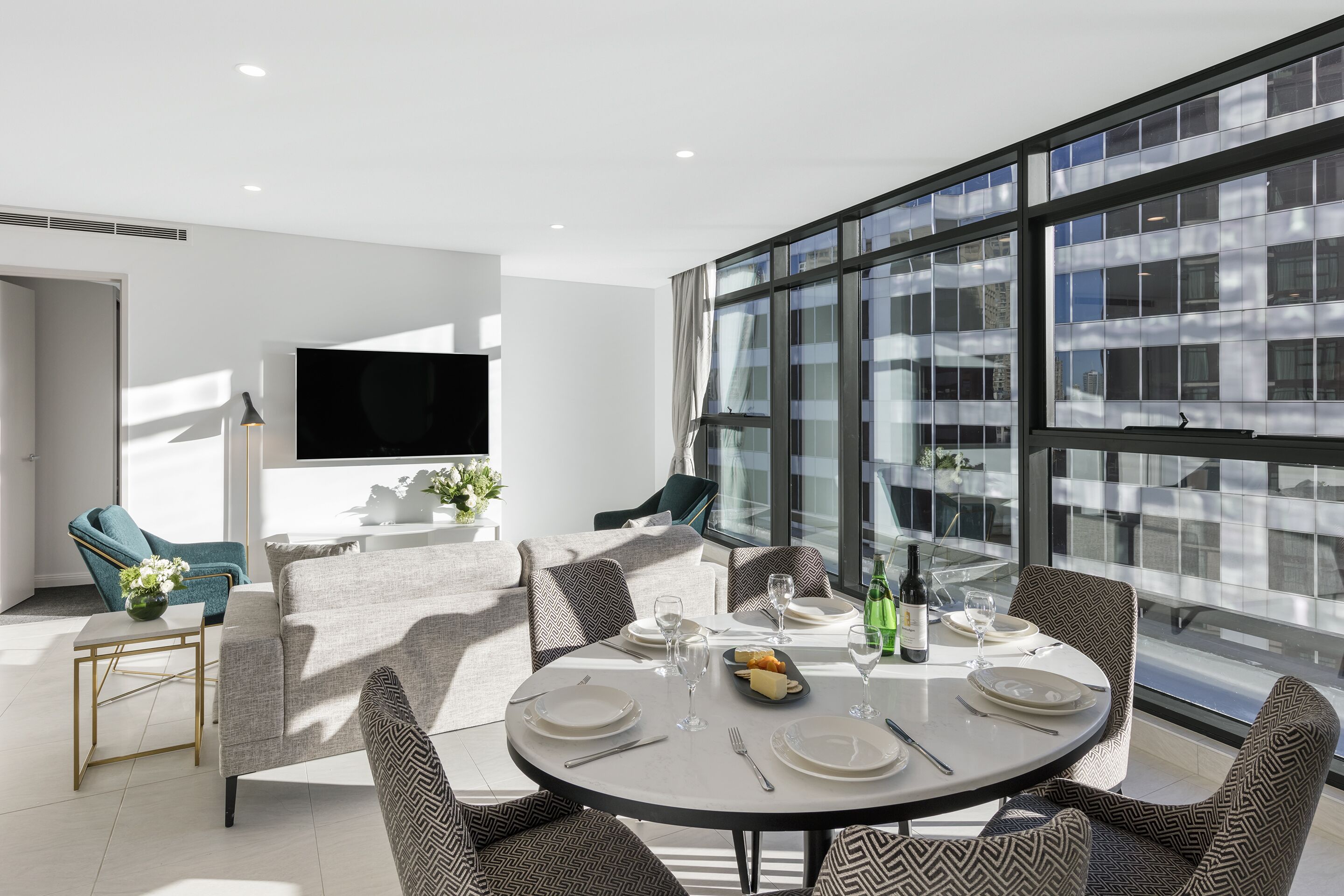 3 Bedroom Darling Suite | Living area | Flat-screen TV