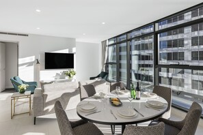 3 Bedroom Darling Suite | Living area