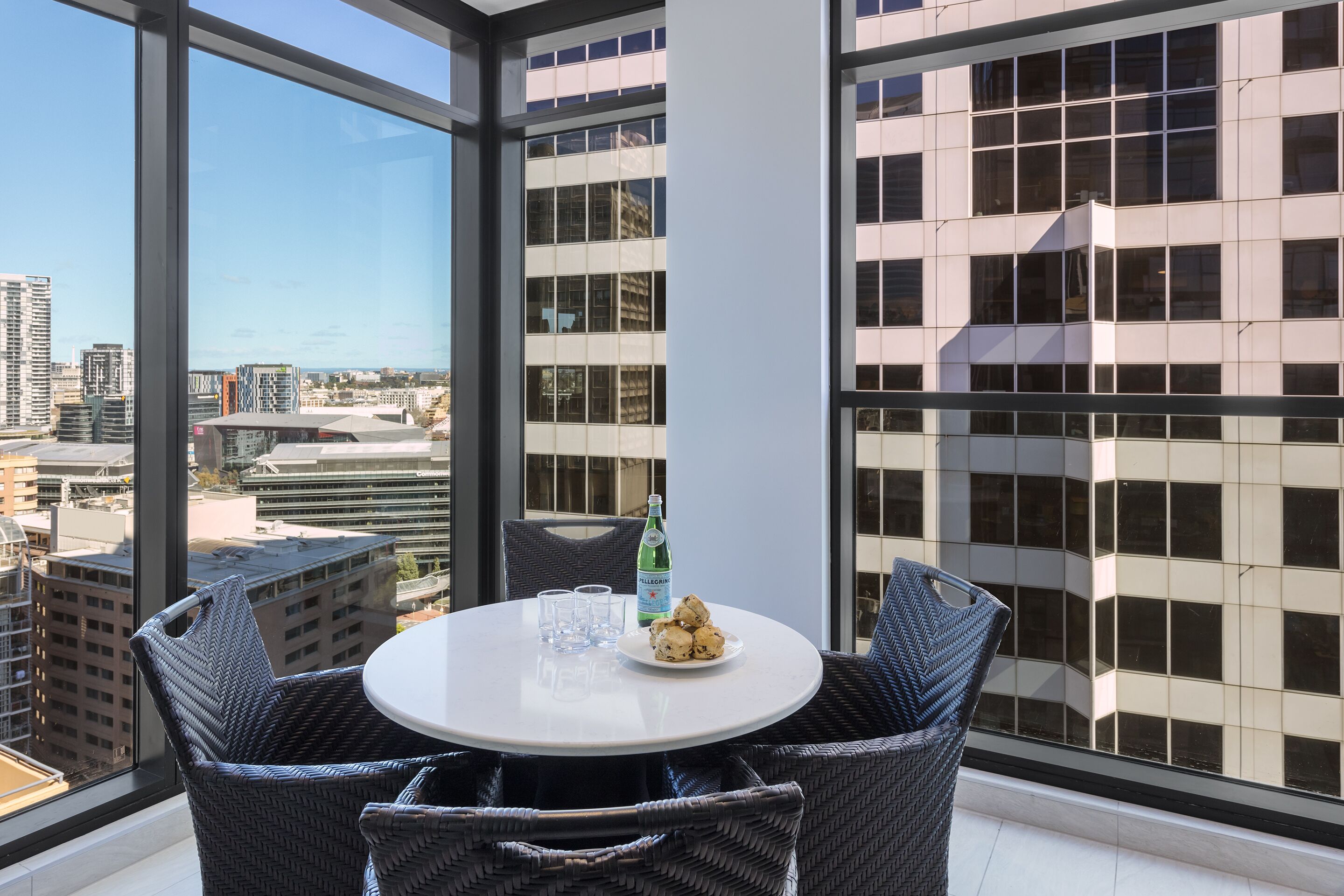 Foto - Meriton Suites Sussex Street, Sydney