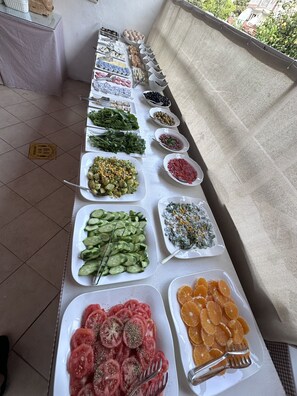 Breakfast buffet - Mimosa Pension (Kas)