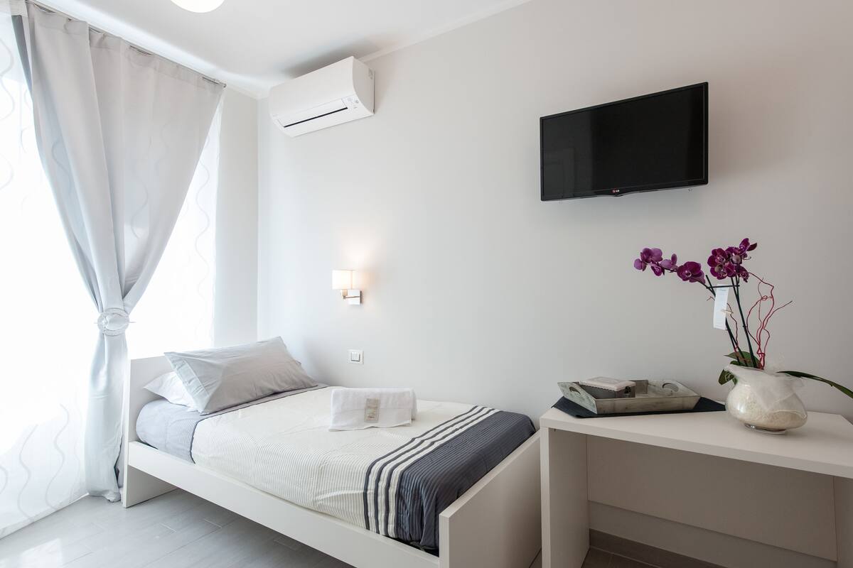 Chambre Double, plusieurs lits, vue piscine
