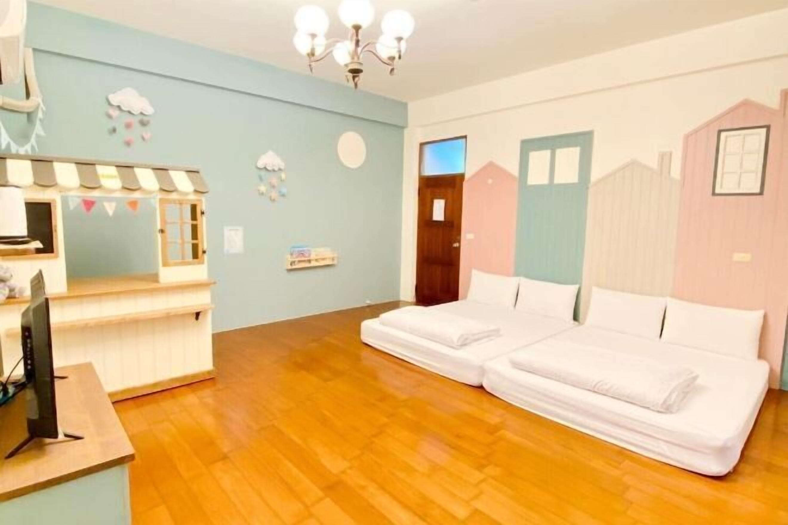 Premium bedding, down comforters, soundproofing, rollaway beds