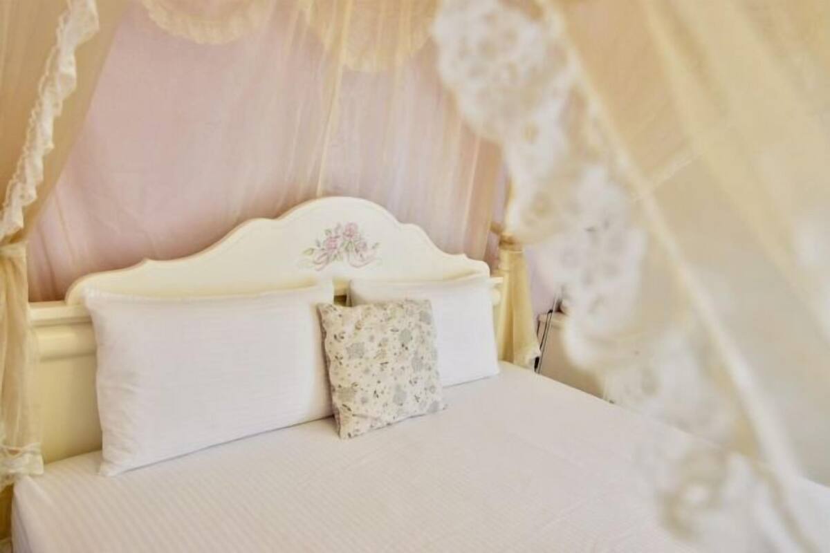 Luxe beddengoed, donsdekens, geluiddichte muren, extra bedden (toeslag)