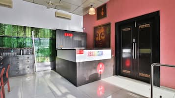 Quầy tiếp tân