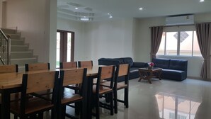 7-Bedroom Villa  | Servicio a la habitación