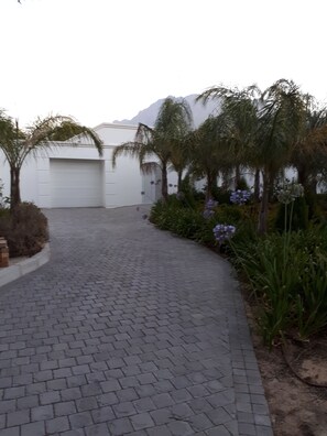 Sundeck - Adrian D'Cap (Stellenbosch)