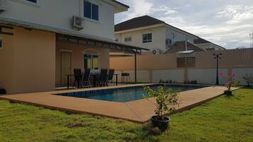 7-Bedroom Villa | Terrace/patio