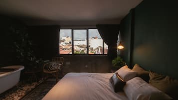 Desk, iron/ironing board, free WiFi, bed sheets