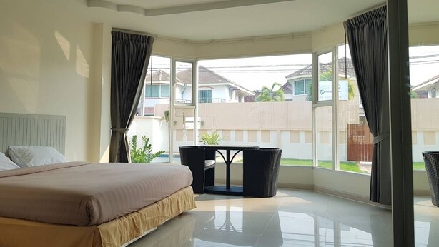 7-Bedroom Villa 