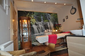 Body treatments, hot stone massages, body scrubs, facials - Kärnten Appartements (Velden am Wörther See)