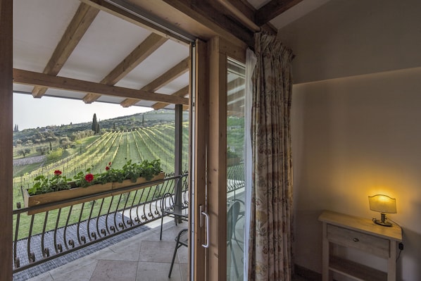 Superior Double Room, Balcony | Balcony - Costa degli Ulivi (Fumane)