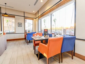 Restaurant - Mena Hotel Tabuk (Tabuk)