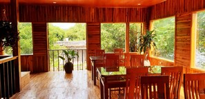 Restaurant - Tuyet's Homestay (Hoa Lu)