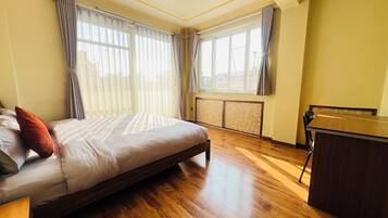 Superior Double Room, 1 King Bed, Terrace, Mountain View | Individually decorated, individually furnished, free WiFi, bed sheets