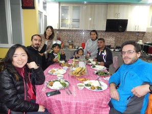 Family dining - Shine Nepal Homestay (Kathmandu)