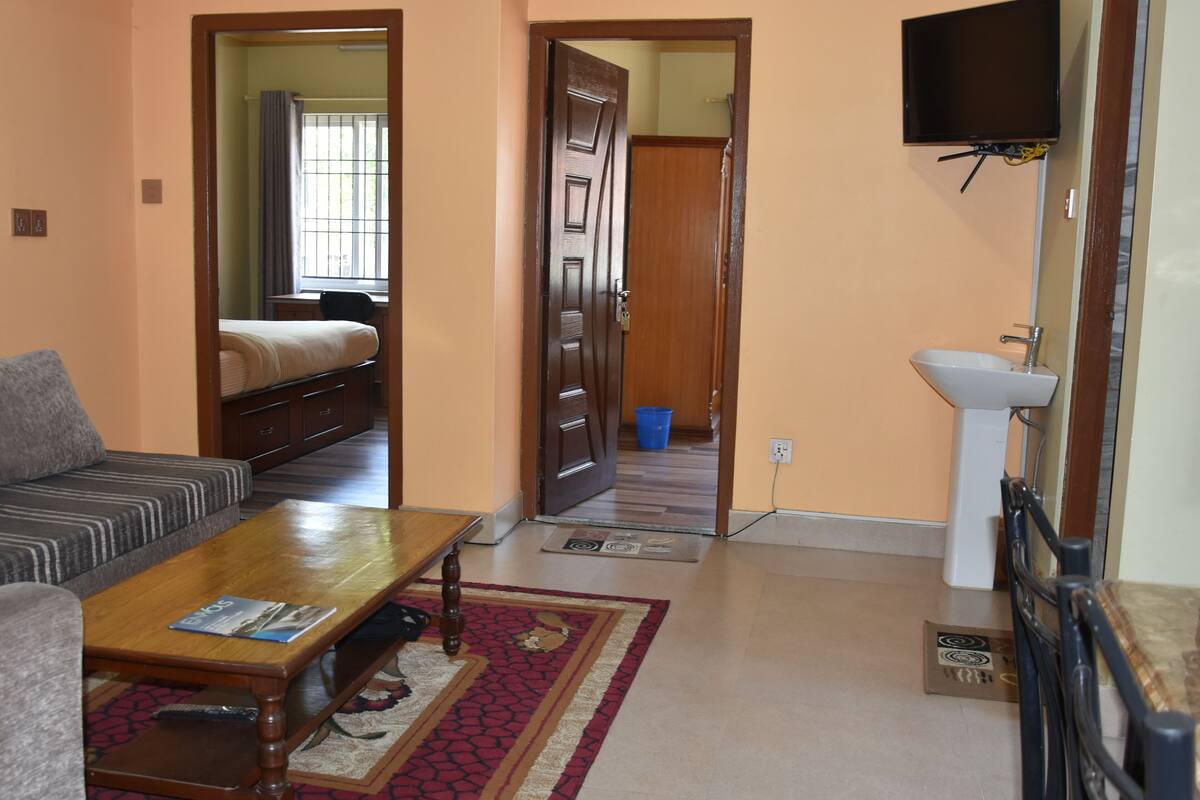Comfort Apartment, Multiple Beds, Non Smoking, Ground Floor | Private kitchen | Rice cooker