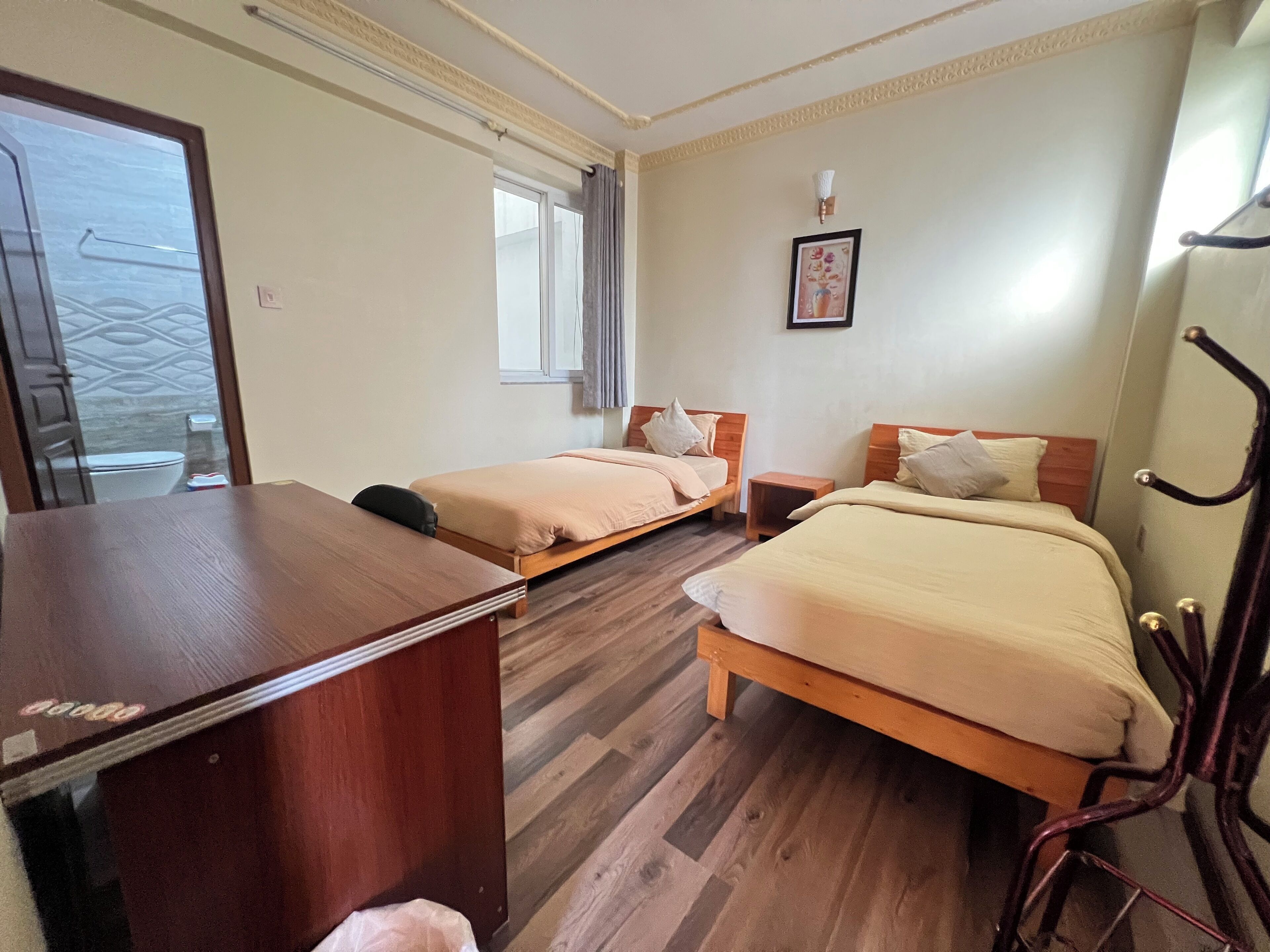 Decoración personalizada, muebles diferentes y wifi gratis 