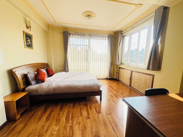 Superior Double Room, 1 King Bed, Terrace, Mountain View