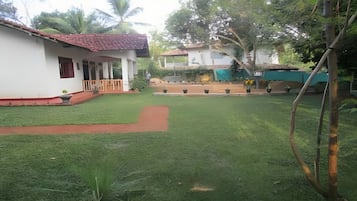Área de juegos infantiles al aire libre