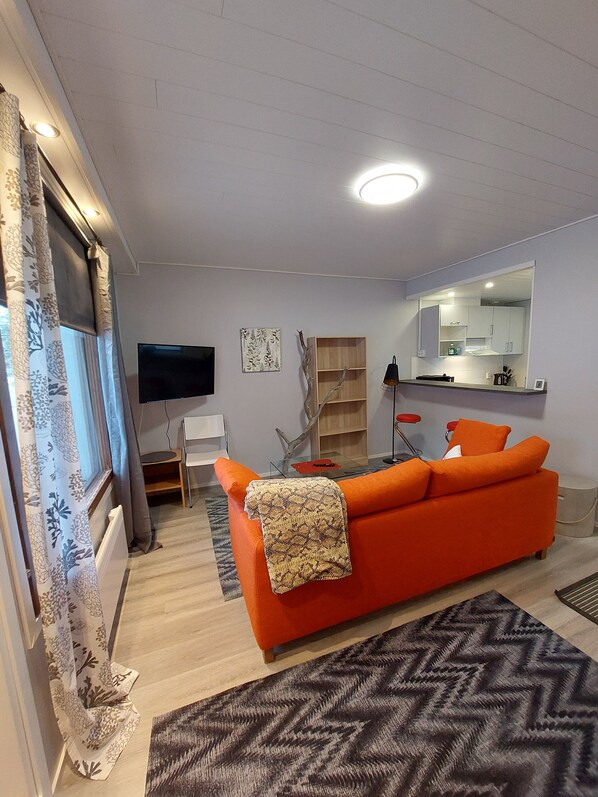 1 chambre, fer et planche à repasser, Wi-Fi gratuit, draps fournis