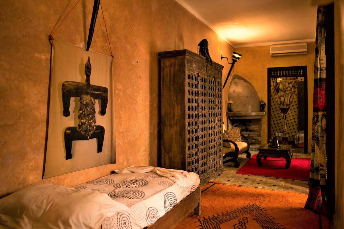 Luxury Suite (Yoruba) | 1 bedroom, WiFi (free), individually decorated