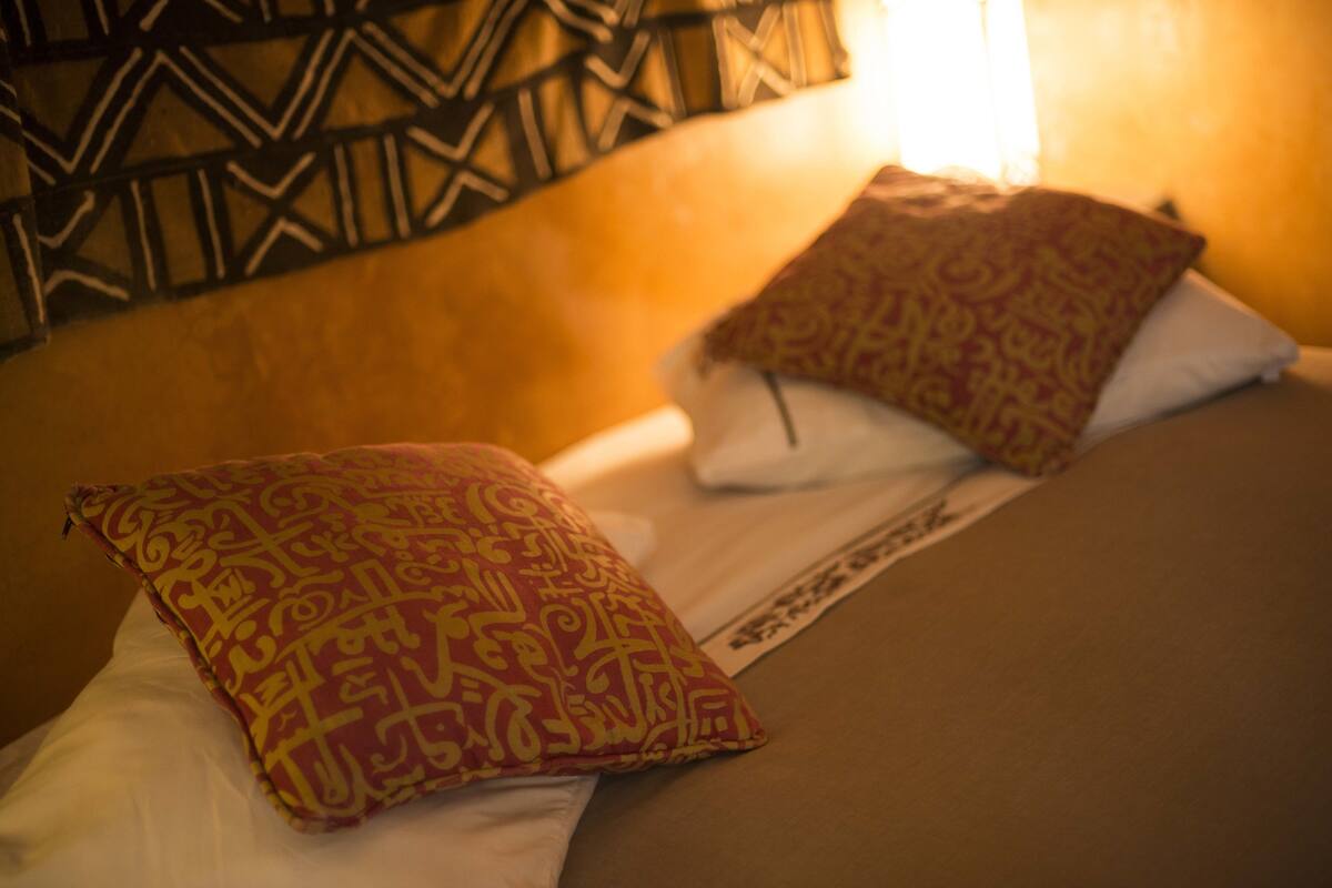 Design Double Room (Kuba) | 1 bedroom, WiFi (free), individually decorated