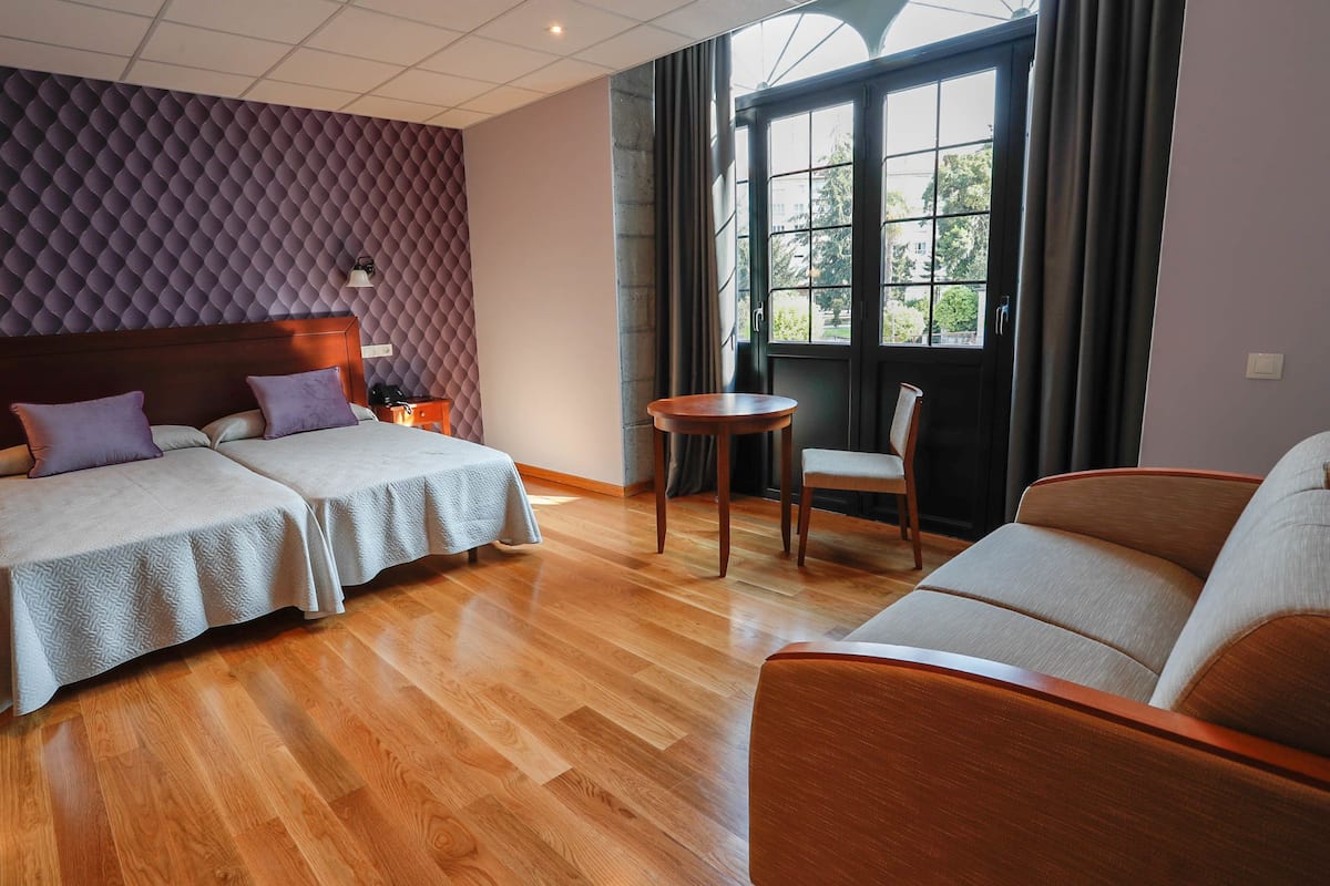 Premium Double or Twin Room | In-room safe, desk, blackout drapes, soundproofing