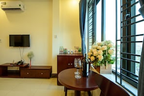 Habitación doble | 1 dormitorio, minibar, escritorio y sistema de insonorización