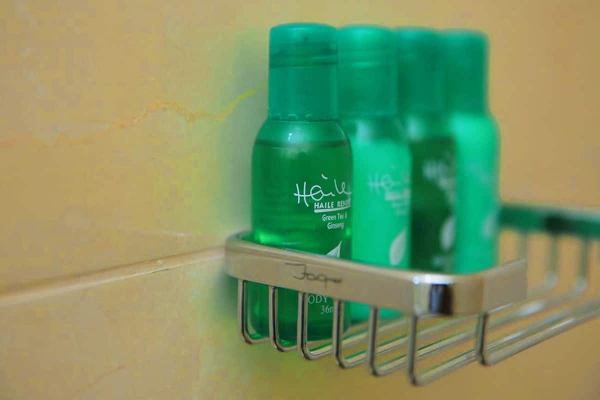 shower, free toiletries, bathrobes, slippers