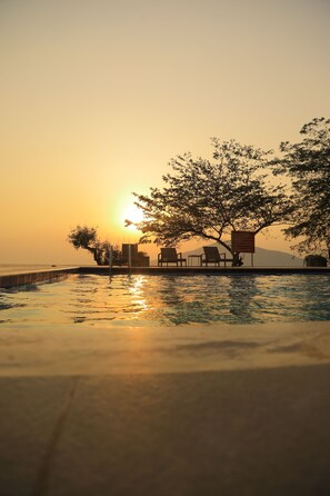 Outdoor pool - Haile Resort Arbaminch (Arba Minch)
