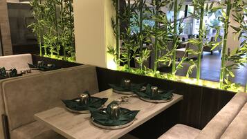 Tempat makan keluarga