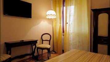 Double Room, Ensuite | Bar mini, kalis bunyi, Wi-fi percuma, cadar katil