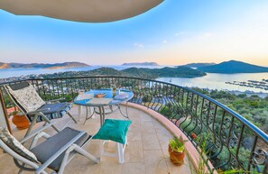 Apartment, 2 Bedrooms | Balcony view