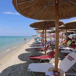 Playa privada en los alrededores, sillas reclinables de playa