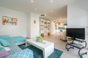 Appartement | Salle de séjour | Télévision à écran plat