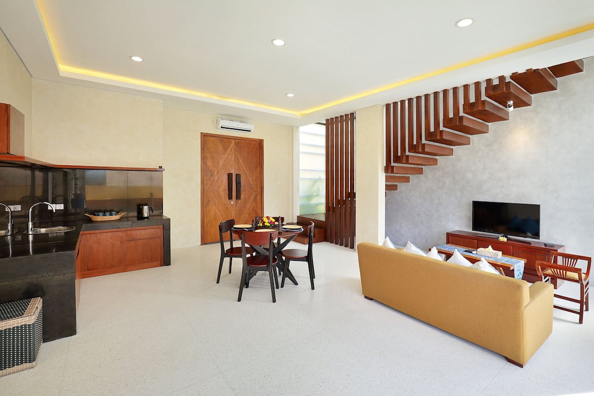 1 bedroom, premium bedding, down duvets, in-room safe