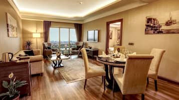 Presidential-suite | Premium-sengetøj, dundyner, senge med madrasser af memory foam, minibar