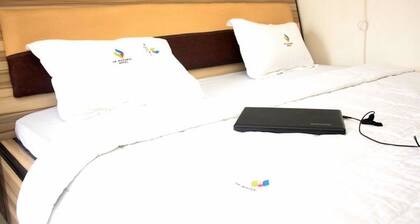 Mayoral Hotel & Suite