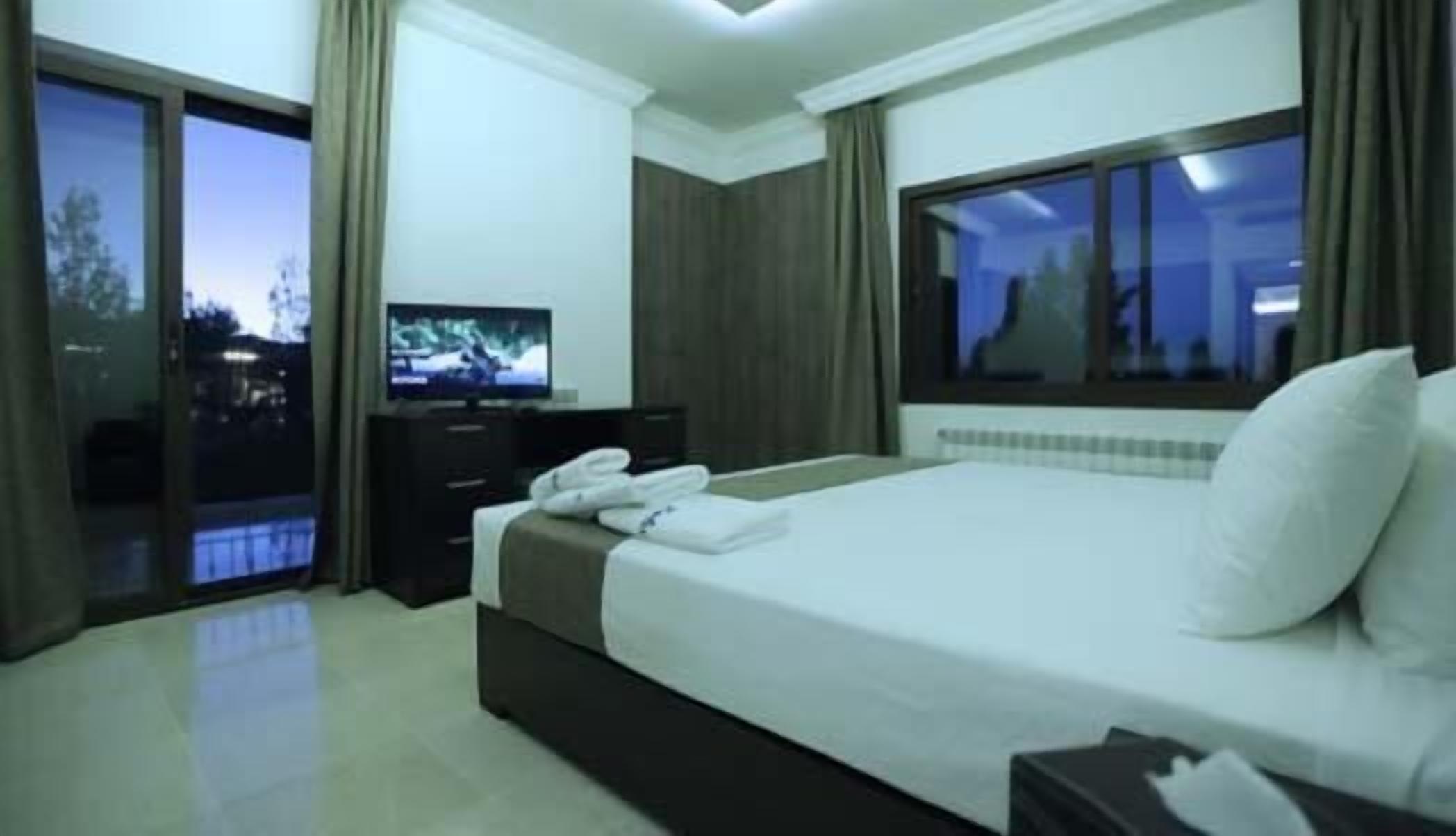 1 bedroom, minibar, in-room safe, desk