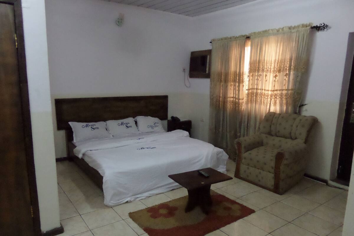 Deluxe Suite