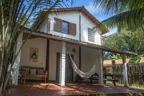 Casa Leste | Front of property - Vila Rosa dos Ventos - casas e pousada (Porto Seguro)