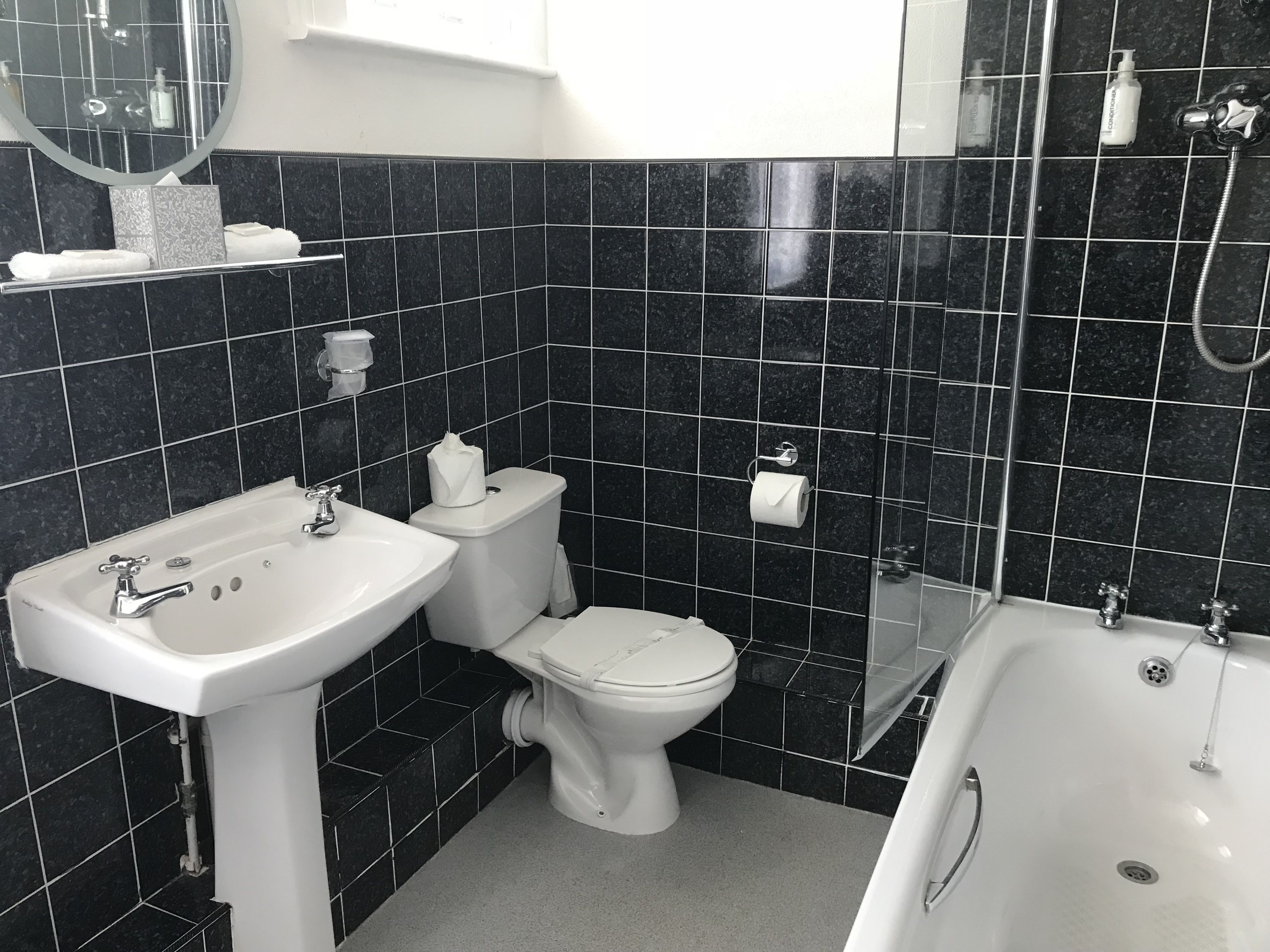 double room | bathroom | free toiletries, hair dryer, towels