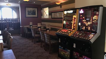 Bar (in der Unterkunft)